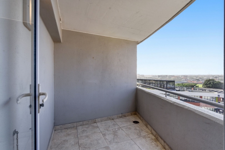 To Let 1 Bedroom Property for Rent in Salt River Western Cape